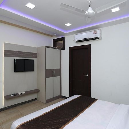 Oyo Hotel Vaishnavi Heritage Inn Agra  Εξωτερικό φωτογραφία