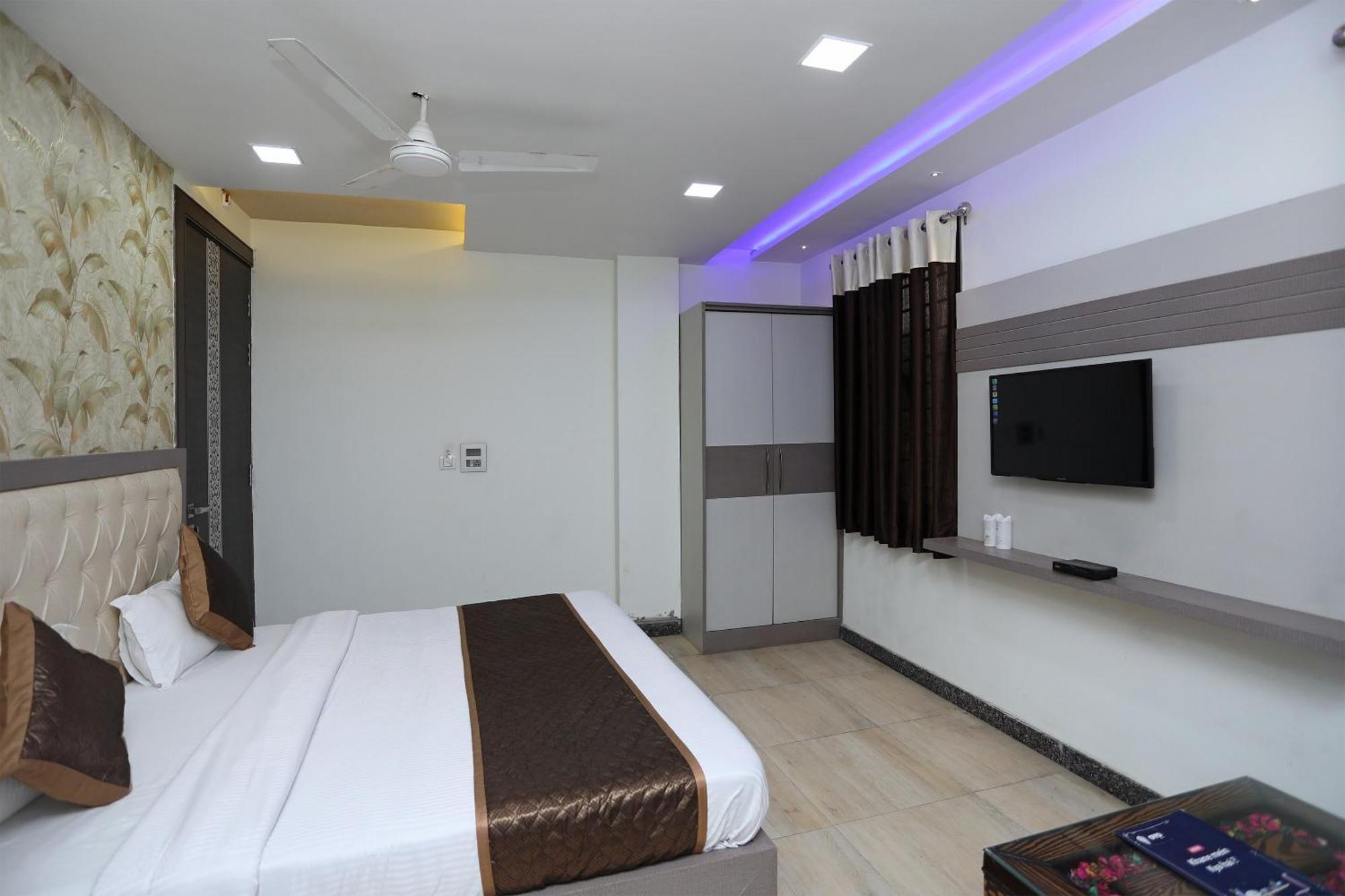 Oyo Hotel Vaishnavi Heritage Inn Agra  Εξωτερικό φωτογραφία