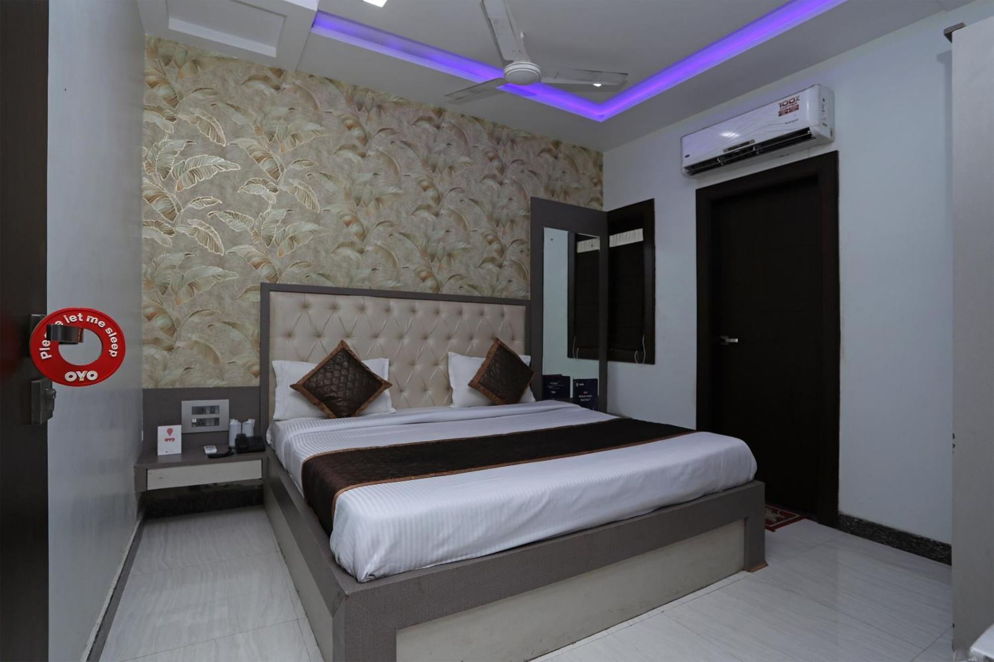 Oyo Hotel Vaishnavi Heritage Inn Agra  Εξωτερικό φωτογραφία